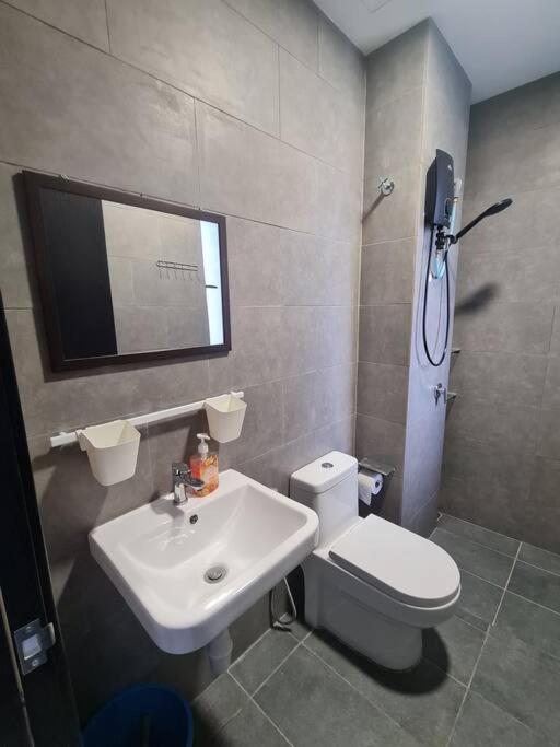 Contemporary 2r2b 10 Minutes From Klcc