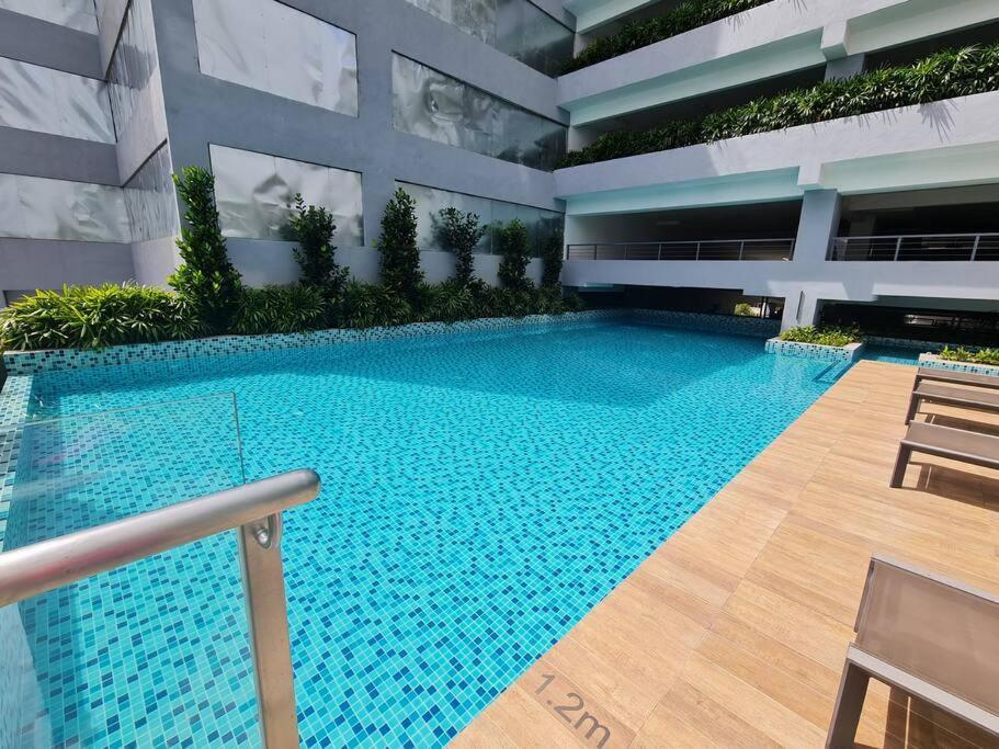 Contemporary 2r2b 10 Minutes From Klcc *