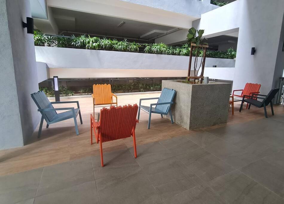 Contemporary 2r2b 10 Minutes From Klcc Pangsapuri