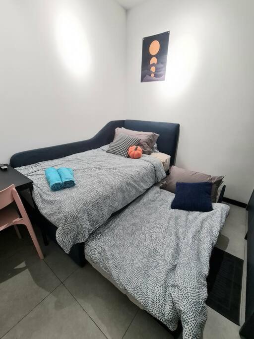 Contemporary 2r2b 10 Minutes From Klcc Apartment