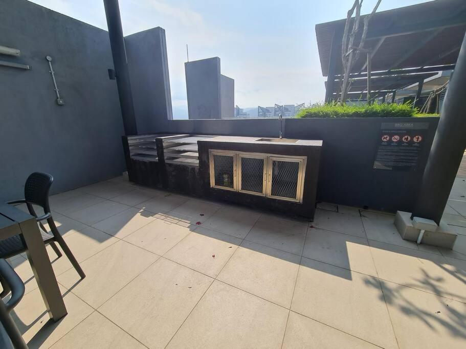 Apartment Contemporary 2r2b 10 Minutes From Klcc